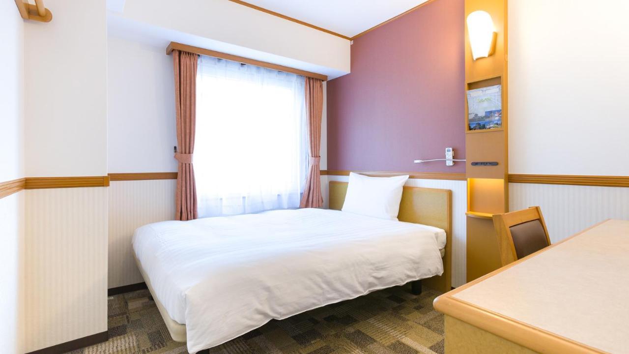 Toyoko Inn Tokyo Shinagawa-Eki Takanawa-Guchi Екстериор снимка