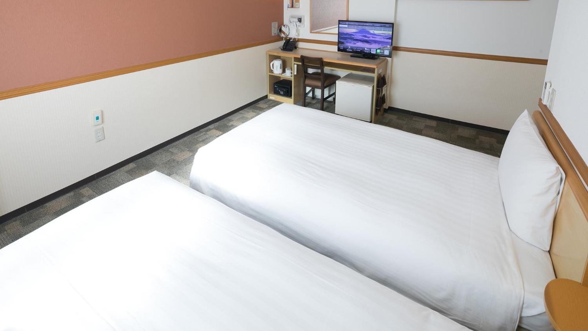 Toyoko Inn Tokyo Shinagawa-Eki Takanawa-Guchi Стая снимка