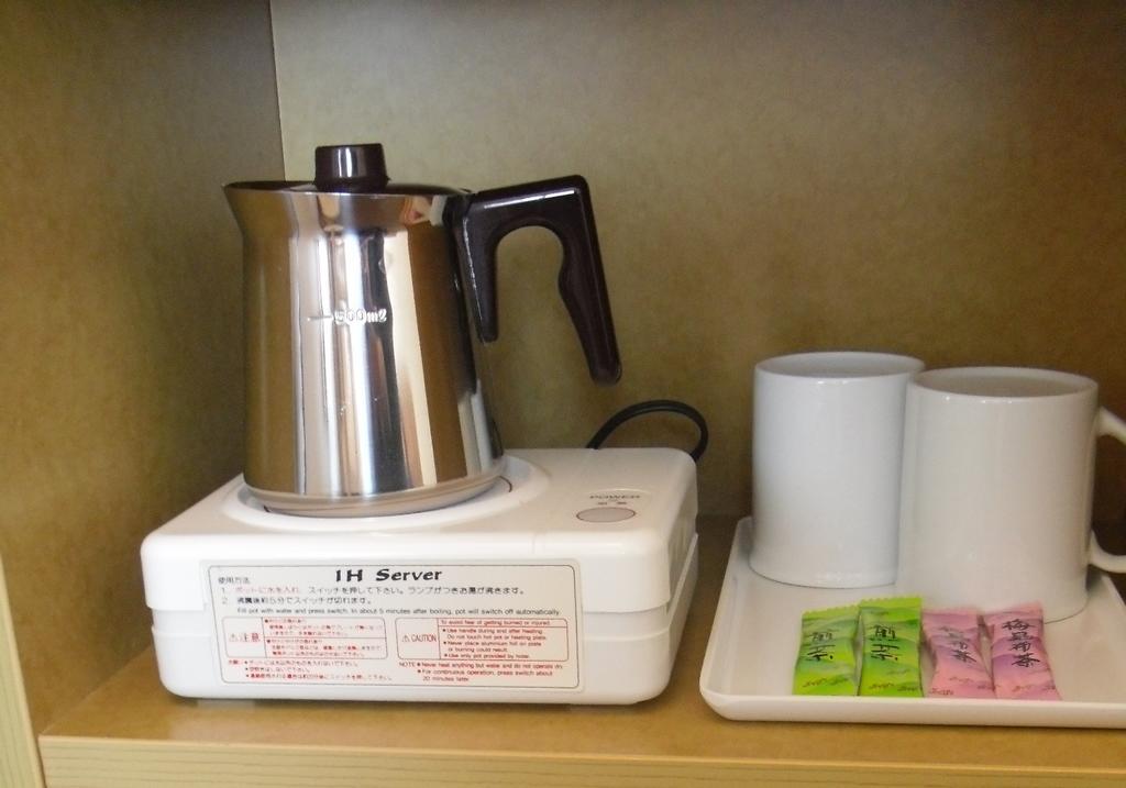 Toyoko Inn Tokyo Shinagawa-Eki Takanawa-Guchi Екстериор снимка