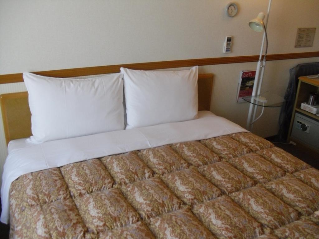 Toyoko Inn Tokyo Shinagawa-Eki Takanawa-Guchi Екстериор снимка