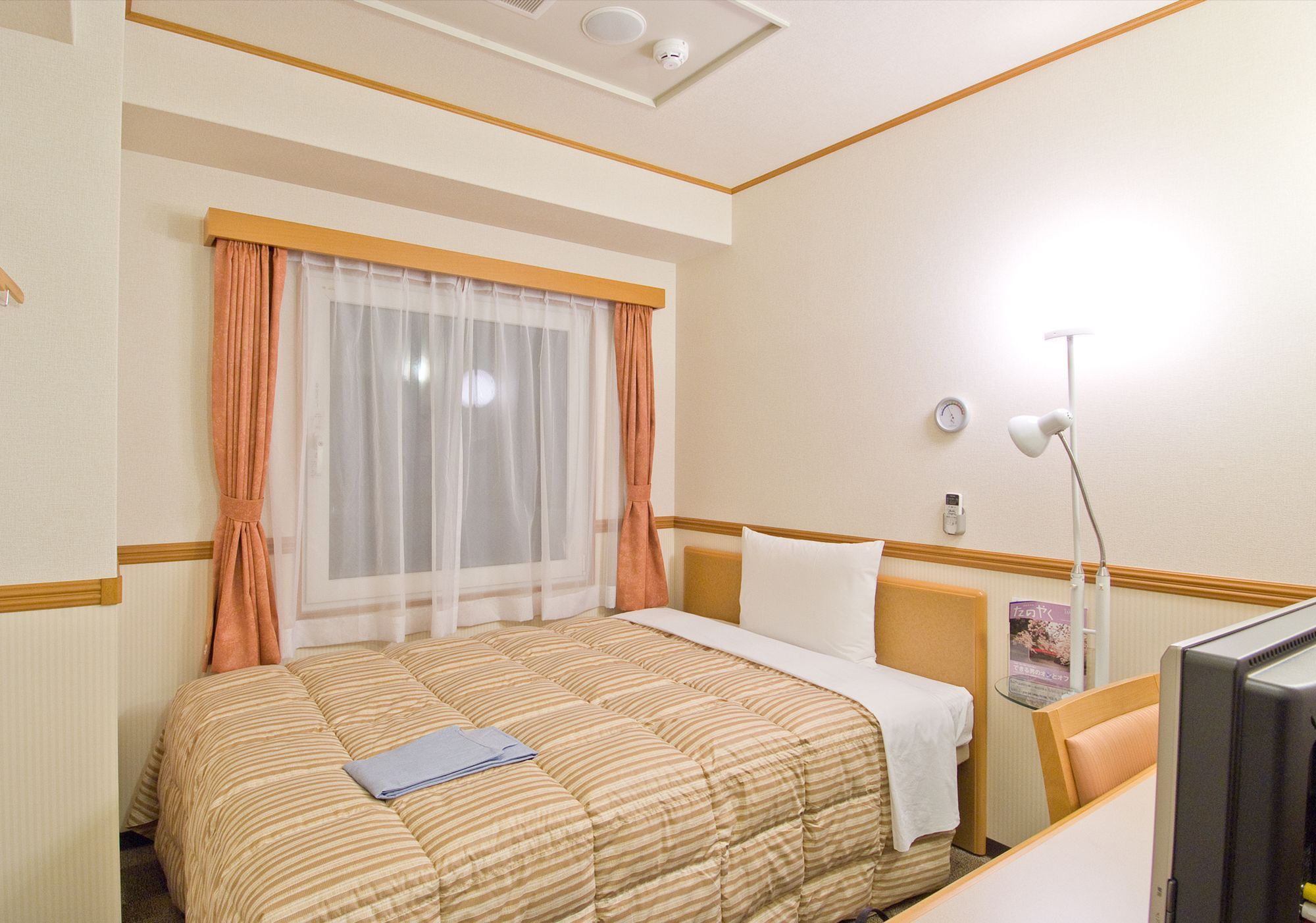 Toyoko Inn Tokyo Shinagawa-Eki Takanawa-Guchi Екстериор снимка