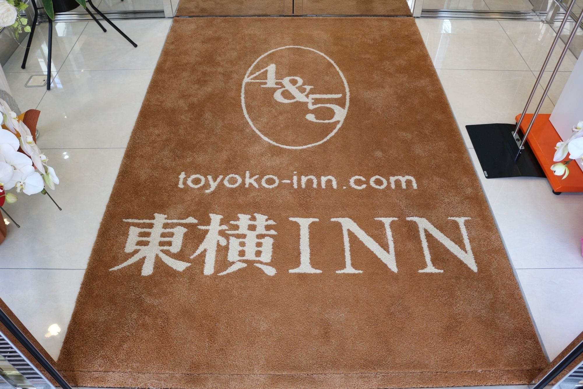 Toyoko Inn Tokyo Shinagawa-Eki Takanawa-Guchi Екстериор снимка